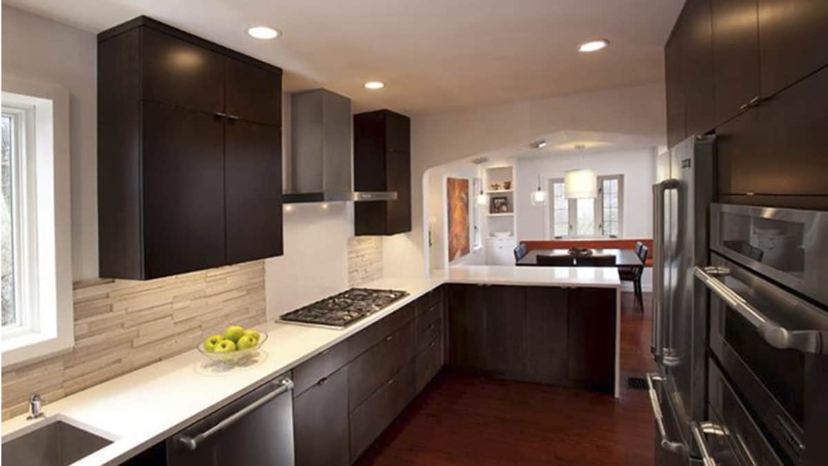 Collection-White-Birch-Honed-kitchen-backsplash2.jpg